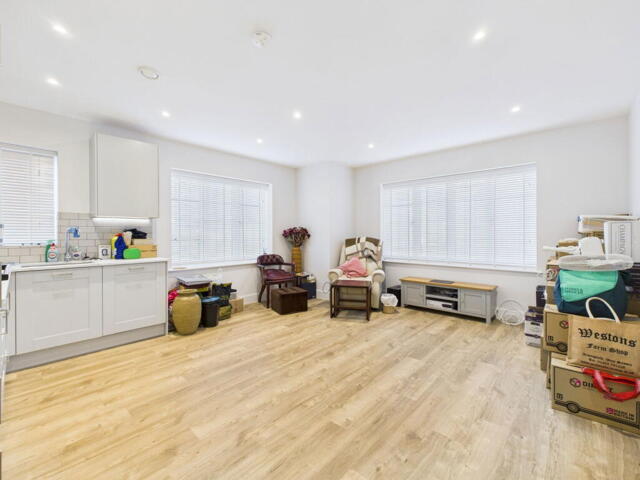 Dereham Court The Boulevard, Horsham, 2 Bedroom Ground