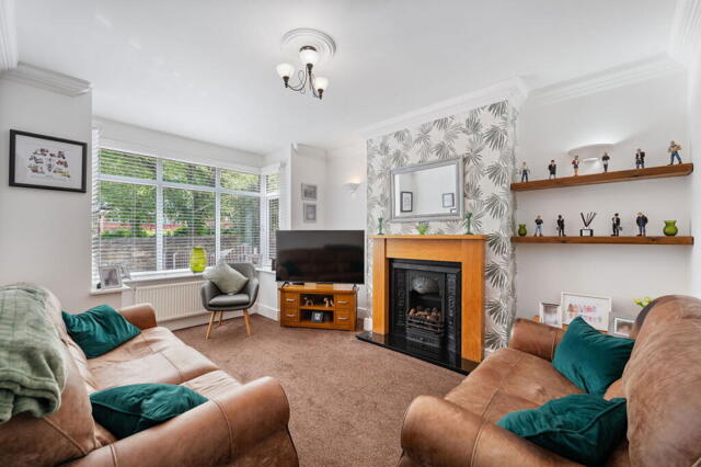 Herringthorpe Valley Road, Rotherham, 4 Bedroom Semi-detached