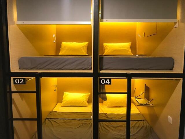 Jalan Kalimantan  No,jember, Innbox Capsule Hotel