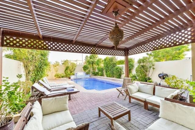 Th Street The Springs,dubai, Deluxe Holiday Villa