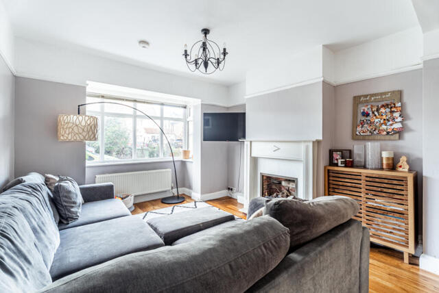 Colney Heath, Tollgate Road, St. Albans, 4 Bedroom Semi-detached