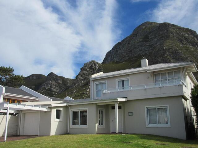 Th Street, Hermanus, Kingfisher Beach House