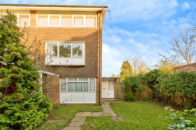 Watermill Close, Richmond, 2 Bedroom Maisonette