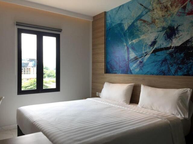 Jalan Sultan Hasanudin, Bekasi, The Regia Tambun