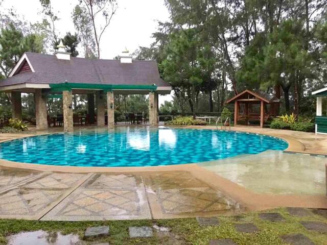 Brgy. Iruhin Central Calamba Road Crosswinds Resort Suites, Tagaytay, Crosswinds Resort Suites