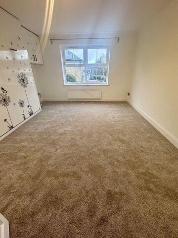 Hatfield Close, Belmont Heights, 2 Bedroom Flat