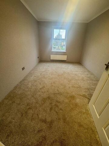 Hatfield Close, Belmont Heights, 2 Bedroom Flat