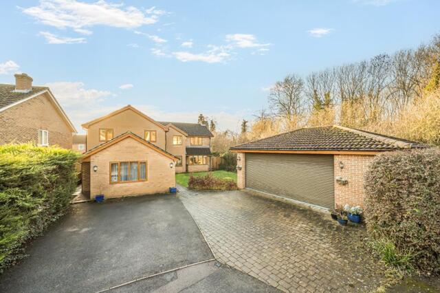 Botley, Oxford, 7 Bedroom Detached