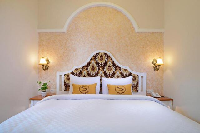 Jl. Ciheuleut No  Pakuan Bogor, Bogor, Sahira Hotel Pakuan