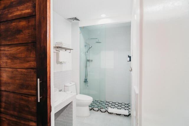 Prince Balagtas Avenue, Clark Freeport Zone, Mabalacat, The Mansion, Hotel