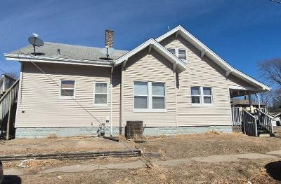 Th Ave, Rock Island, Foreclosure Single-family Home