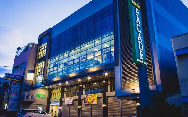 A. A. Berces Street, Tabaco, Facade Hotel, Hotel