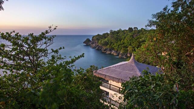 Inihawan, Barangay Lanas, Carabao Island, Romblon, Oceans Edge Resort