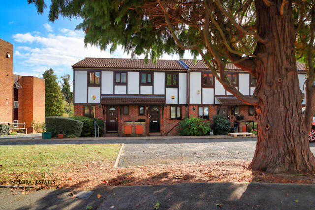 Luscombe Court, Shortlands, 2 Bedroom House
