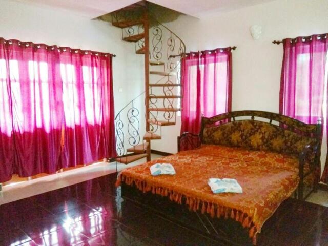 E- Dr. Afonso Road / Naika Vaddo, Behind Navtara Restaurant, Calangute, Casa Beira-mar 3