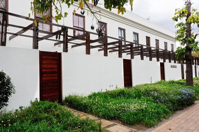 Piet Retief Street Marebacourt No,stellenbosch, Avemore Mareba Court