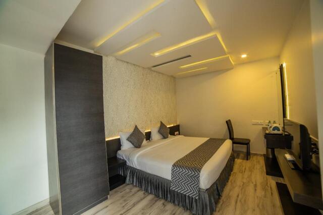 /, Race Course Road, Opposite To Collector Bungalow, Coimbatore, Coimbatore, Poppys Tower (a