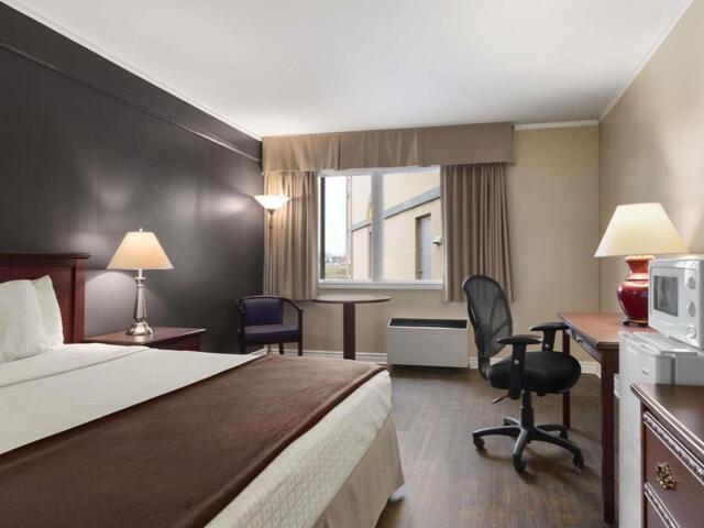 Stewart Boulevard, Brockville (on), Surestay By Best