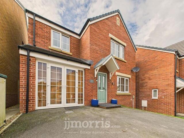 Maes Yr Odyn, Narberth, 5 Bedroom Detached