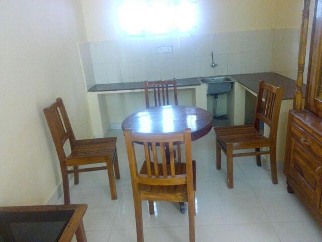 No./ Missionery Hill,woodcock Road Plot# A, Ooty, Holiday Home Near