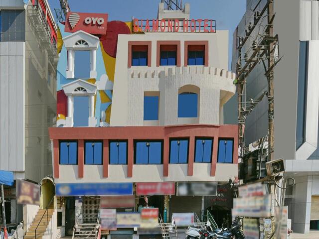 Vijay Nagar, Near Bhandari Hospital, Indore, Indore, Collection O Hotel