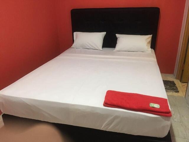 Jalan Suparjan Mangun Wijaya No . Mojoroto. Kediri, Kediri, Coconut Hotel