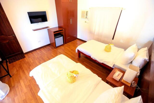 Barangay Basak, Dumaguete, Allura Resort Dive