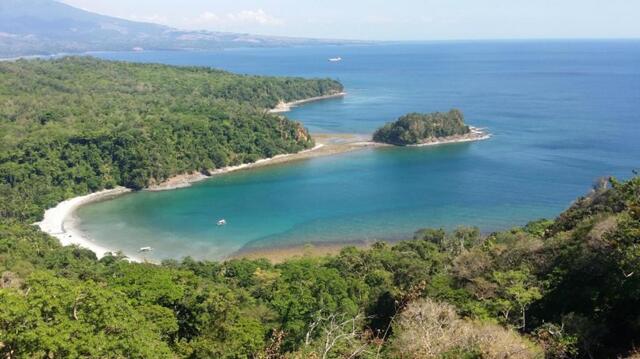 Governor J J. Linao Road, Bataan, Playa La Caleta