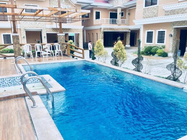 Marlim Extension Unit A, Angeles / Clark, Big, Cozy And