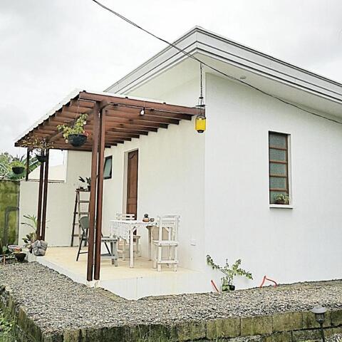 Zone  Cagbang Oton, Iloilo, Balai Vittorio Inclusive