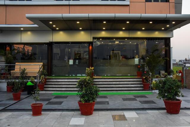 Anjar - Bhuj Highway, Near Kutch Weighbridge, Navavas, Madhapar, Bhuj, V By Vinnca