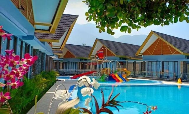 Jalan Cipanas Baru, Garut, Cahaya Villa Hotel