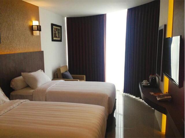 Jl. Jend Sudirman No. Gisikdrono, Semarang Barat, Kota Semarang, Central Java, Indonesia, Semarang, 