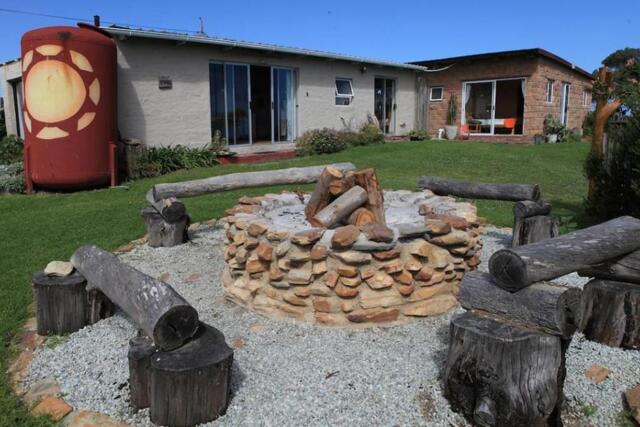 Whites Road, Wilderness, The Wild Farm