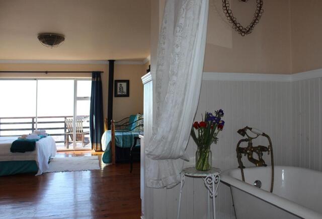 Mount Rd, Cape Town, Bluebottle Guest House