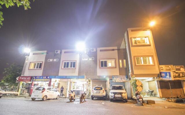 -a, Sanwar Road, Nana Kheda, Mahakal Vanijya, Ujjain, Hotel Atit Villa
