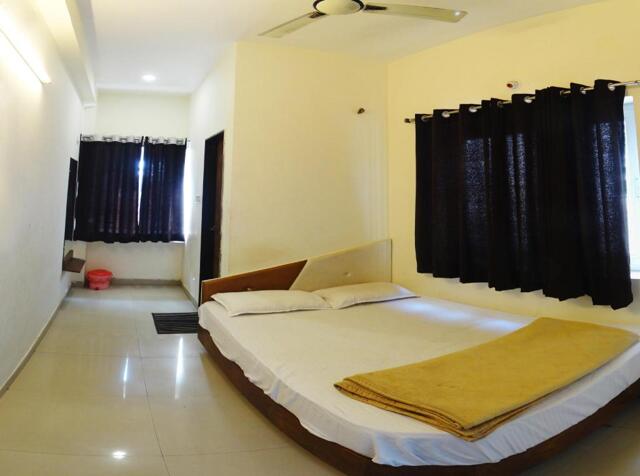 -a, Sanwar Road, Nana Kheda, Mahakal Vanijya, Ujjain, Hotel Atit Villa