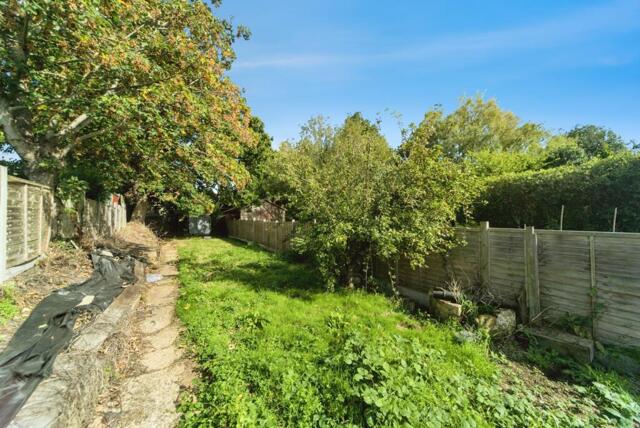 Friday Street, Eastbourne, 2 Bedroom Semi-detached