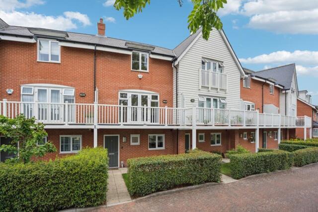 Chartwell Way, High Wycombe, 4 Bedroom Terraced