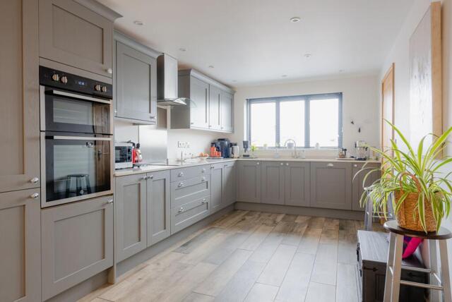 Morchard Bishop, Crediton, 2 Bedroom Terraced