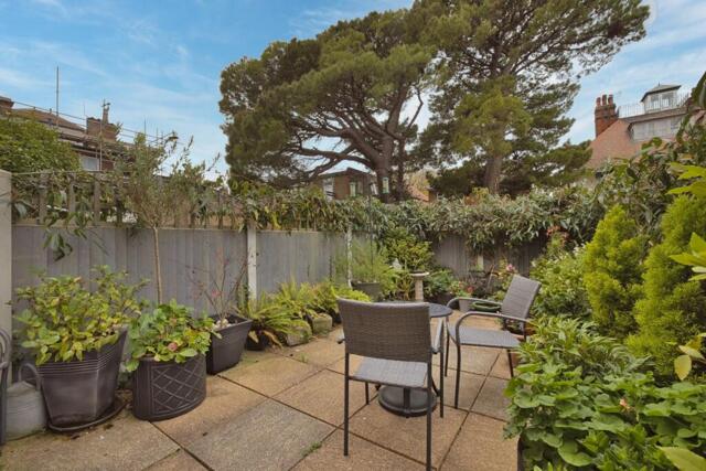 Osborne Road, Broadstairs, 2 Bedroom Flat