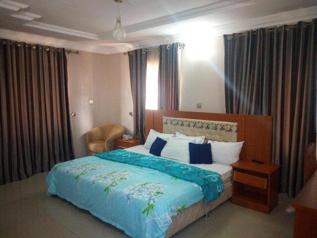 /, Akinola Maja Avenue, Jericho, Ibadan, Ibadan, Bayse One Place