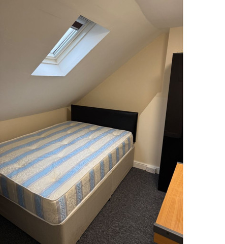 College Road, Reading, 1 Bedroom House