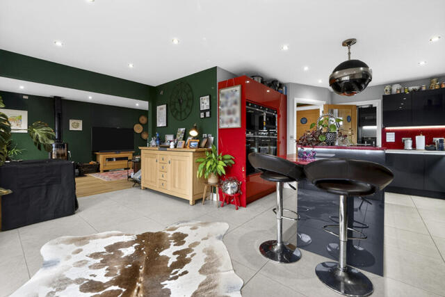 Hebditch Close, Newton Abbot, 4 Bedroom Detached