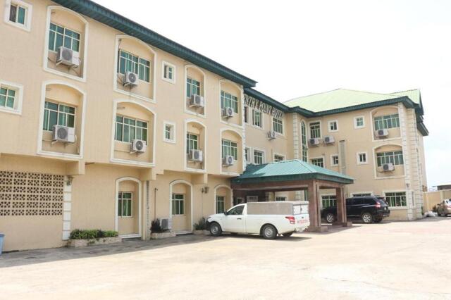 Atiku Abubakar Way Uyo, Entry Point Hotel