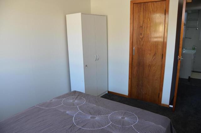 Latham Avenue, Auckland, Cozy Home