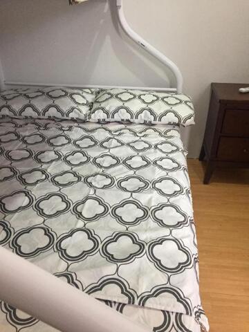 Hernan Cortes Street Bldg,cebu, Spacious Budget Friendly