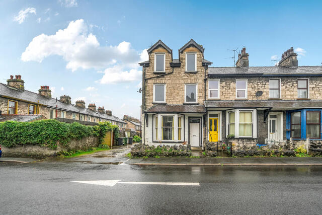 Park Avenue, Kendal, 4 Bedroom End