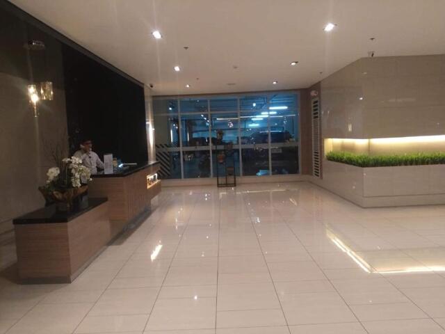 Sm North Edsa Access Road,manila, Jazz @ T4