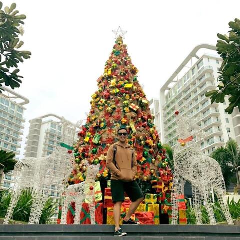 Dona Soledad Avenue (beside Sm Mall Bicutan) Azure Urban Resort & Residences, Positano Tower, G, Man